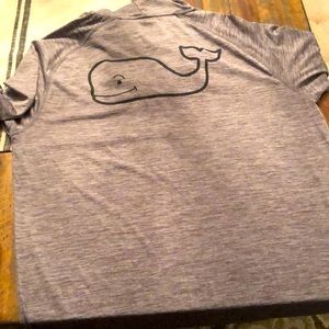 Large heather grey vineyard vines shirt